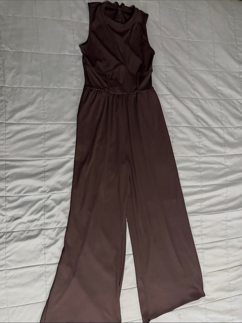 Sleeveless Wide-Leg Jumpsuit in Dark Black